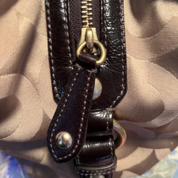 2010 Coach Signature Madison OP Art Maggie Hobo Handbag w/ Gold Hangtag 14305 - Picture 7 of 15